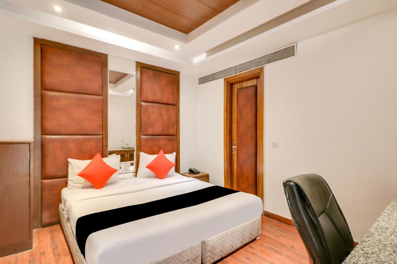 Townhouse 939 Hotel Gagan Inn Near Satyam Inox Patel Nagar Neu-Delhi Exterior foto